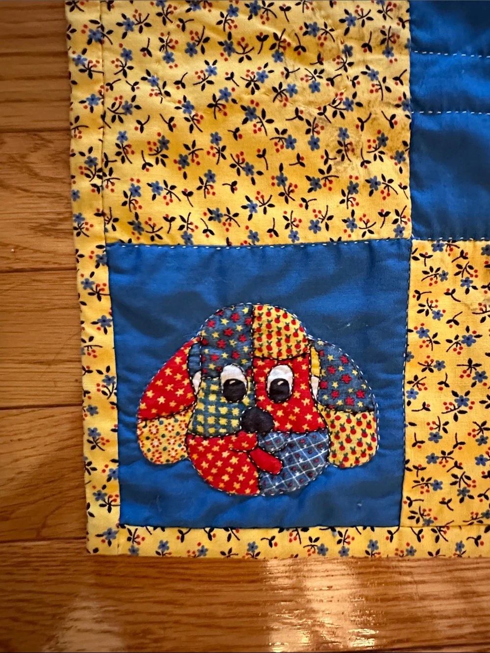 1960s handmade calico dog baby, toddler quilt primary colors, dog bone stitching